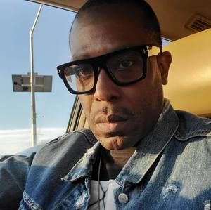 Meet your Posher, Raymond